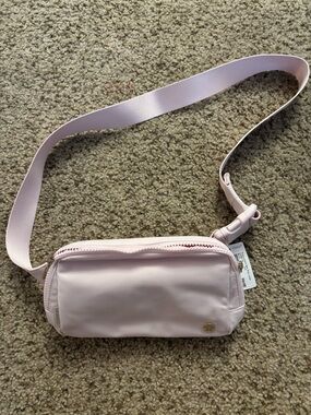 Everywhere belt bag size Large in BLLP blissfulpink NWT